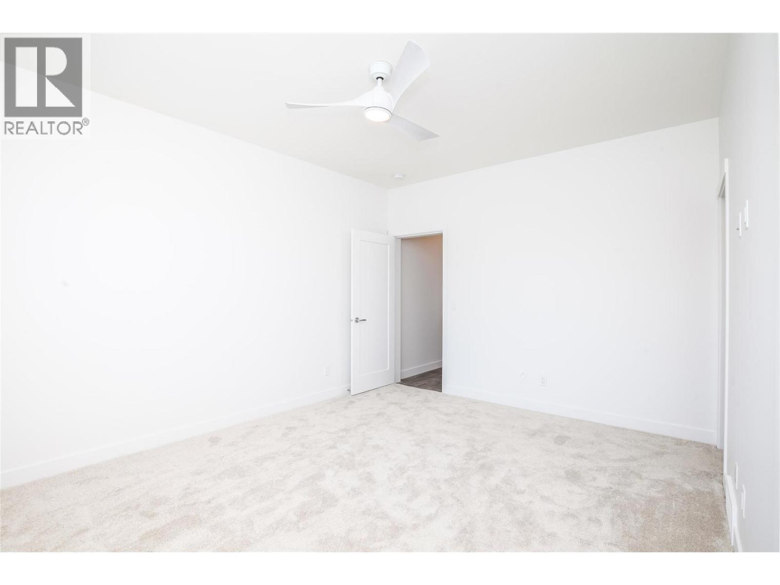 610 Academy Way Unit# 114. Kelowna, British Columbia