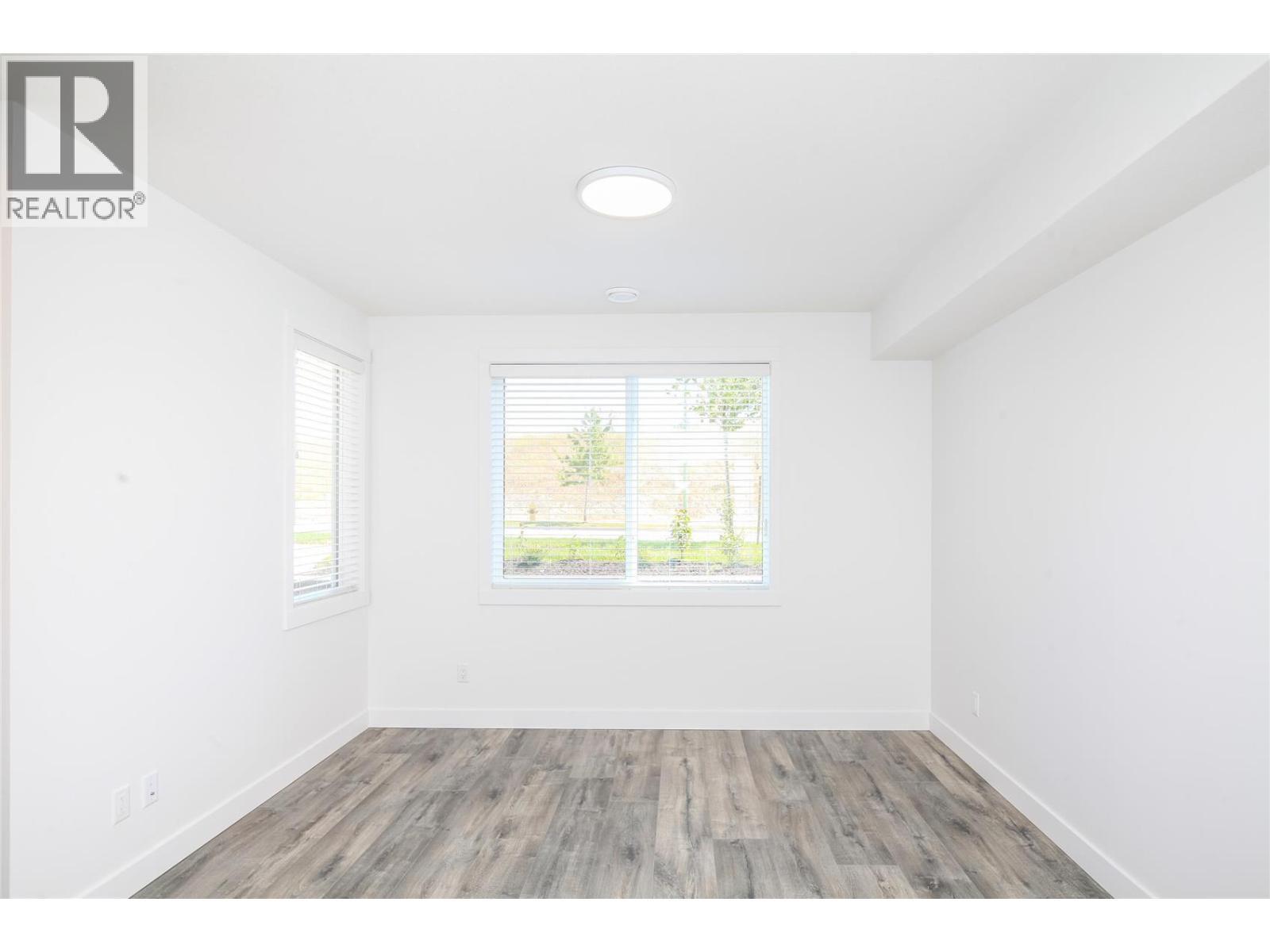 610 Academy Way Unit# 114. Kelowna, British Columbia