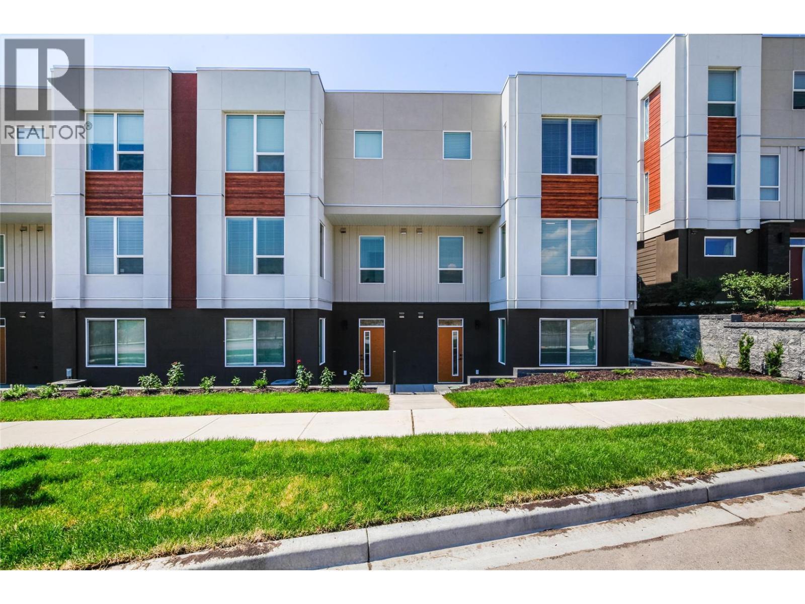 610 Academy Way Unit# 114. Kelowna, British Columbia