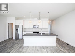 610 Academy Way Unit# 114. Kelowna, British Columbia