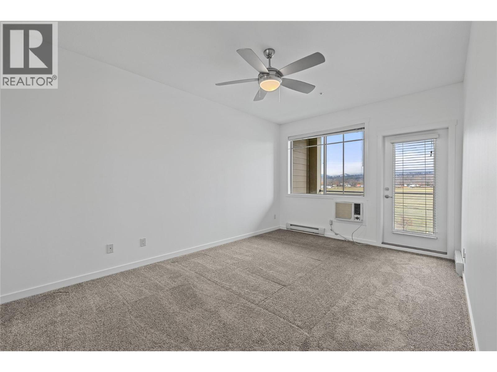 3735 Casorso Road Unit# 305. Kelowna, British Columbia