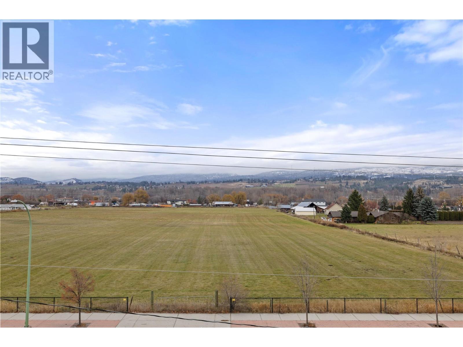 3735 Casorso Road Unit# 305. Kelowna, British Columbia