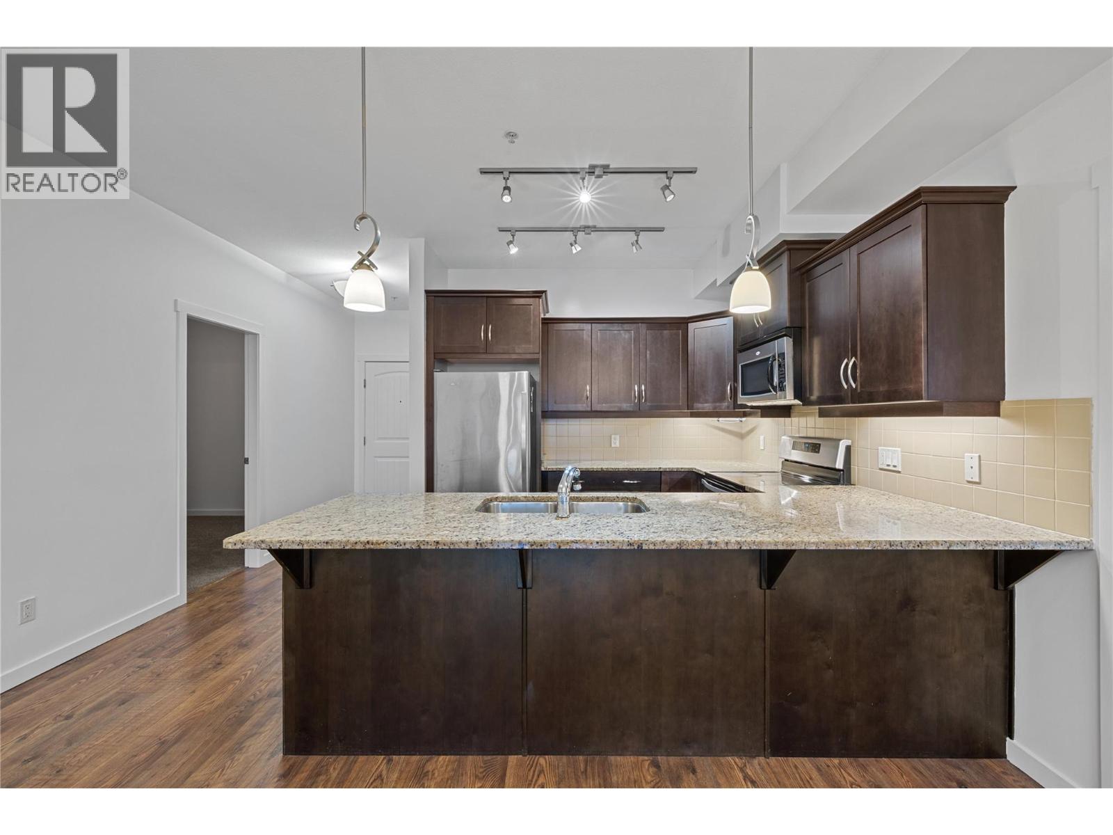 3735 Casorso Road Unit# 305. Kelowna, British Columbia