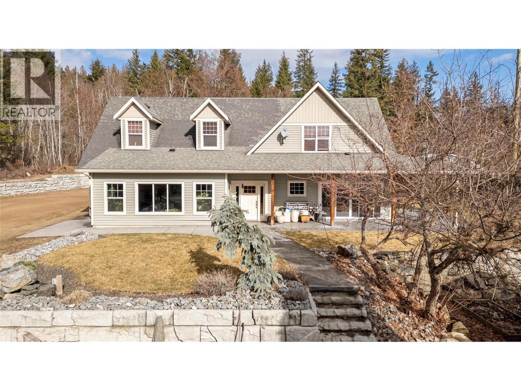 3751 65 Avenue Nw, Salmon Arm