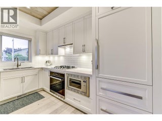 1308 Richter Street Unit# 106. Kelowna, British Columbia