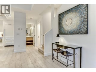 1308 Richter Street Unit# 106. Kelowna, British Columbia