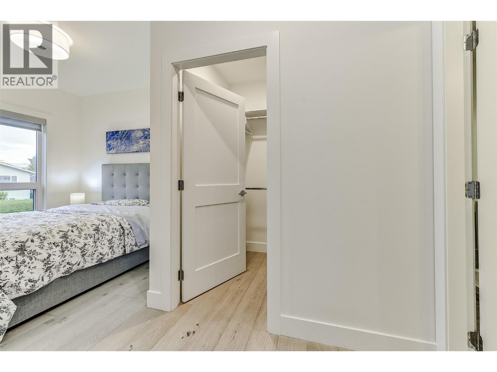 1308 Richter Street Unit# 106. Kelowna, British Columbia