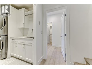 1308 Richter Street Unit# 106. Kelowna, British Columbia