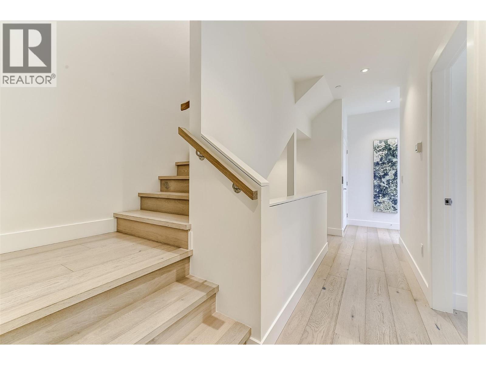 1308 Richter Street Unit# 106. Kelowna, British Columbia