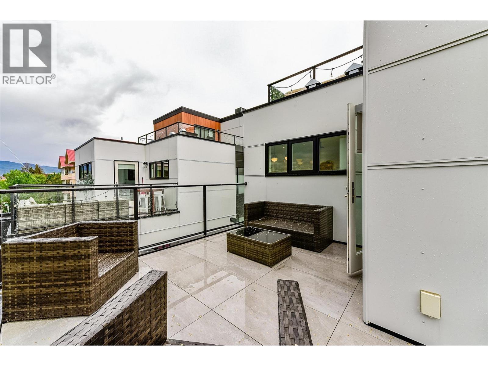 1308 Richter Street Unit# 106. Kelowna, British Columbia