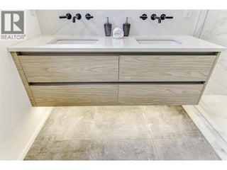 1308 Richter Street Unit# 106. Kelowna, British Columbia