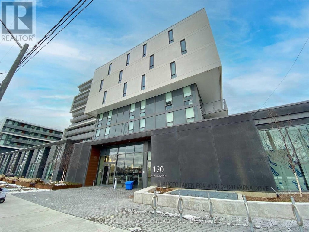 524 - 120 Varna Drive, Toronto (englemount-Lawrence)