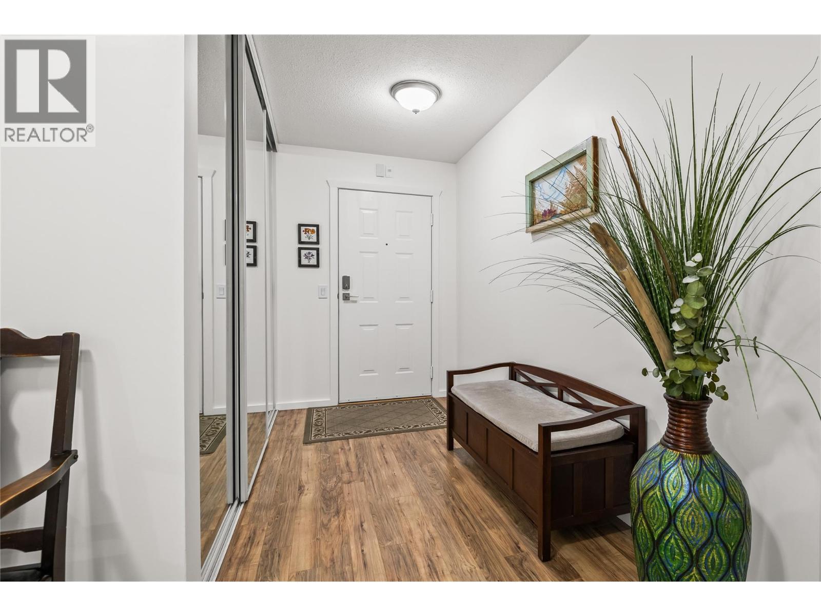 878 Bernard Avenue Unit# 304. Kelowna, British Columbia