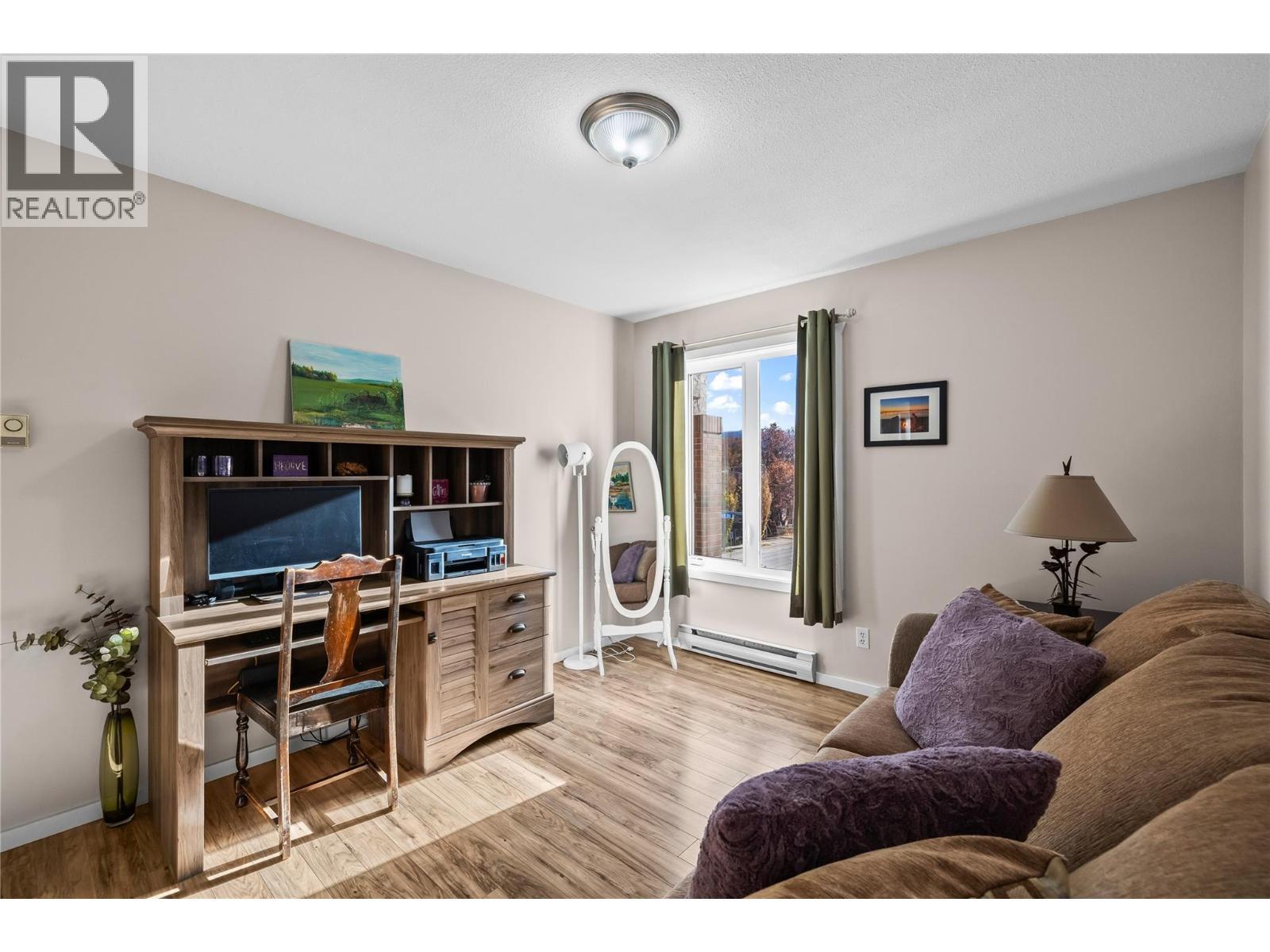 878 Bernard Avenue Unit# 304. Kelowna, British Columbia