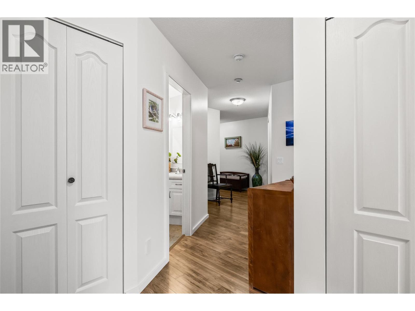 878 Bernard Avenue Unit# 304. Kelowna, British Columbia