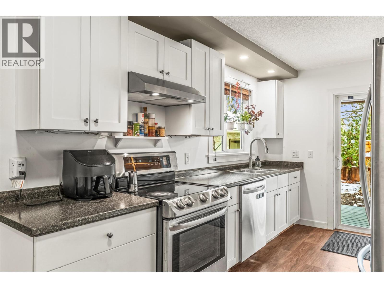 1016 34 Avenue. Vernon, British Columbia