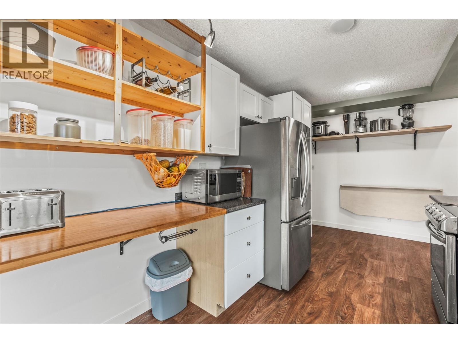 1016 34 Avenue. Vernon, British Columbia