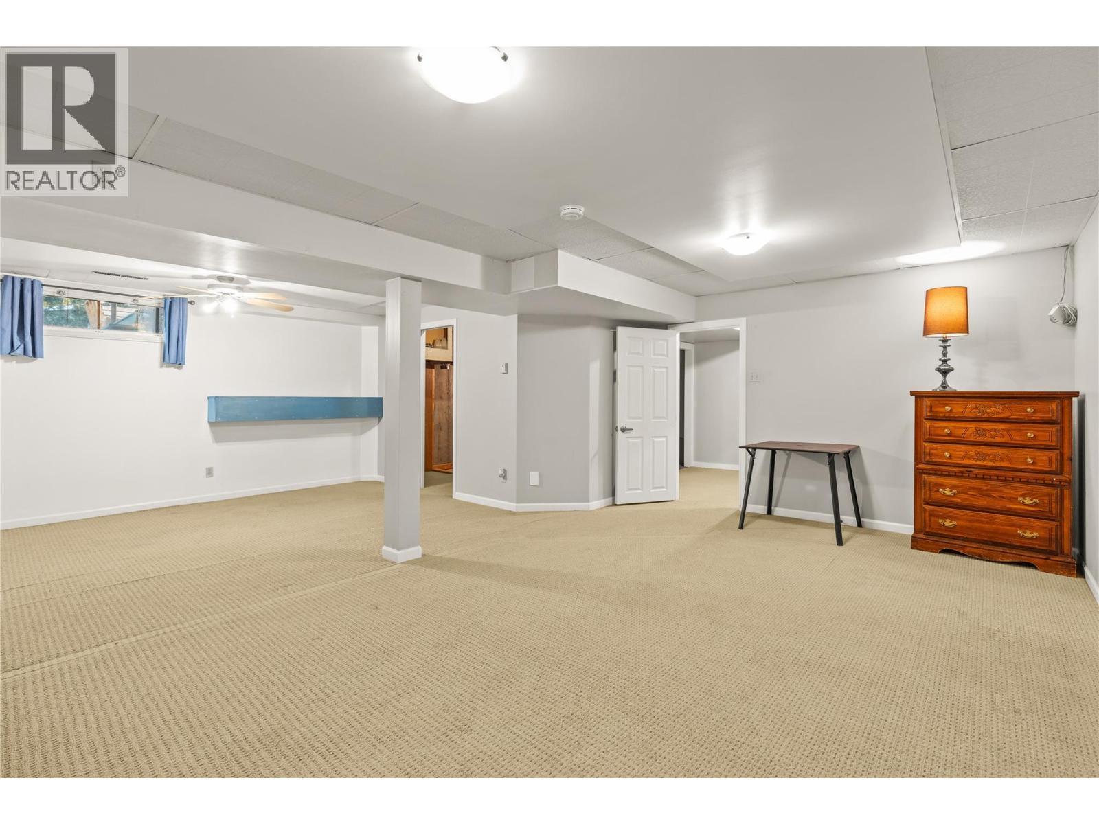 1016 34 Avenue. Vernon, British Columbia