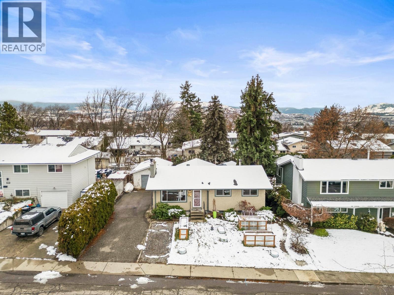 1016 34 Avenue. Vernon, British Columbia