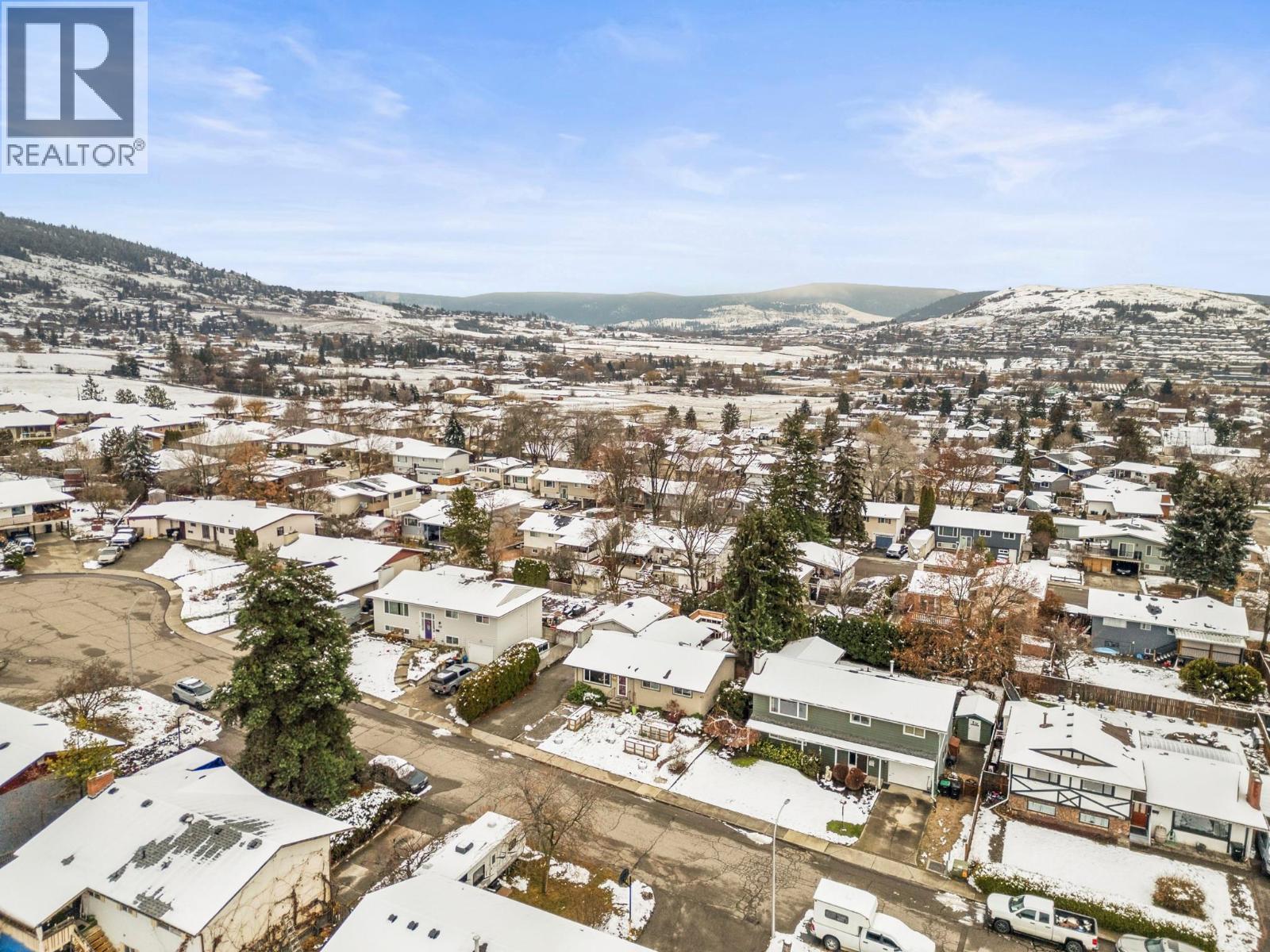 1016 34 Avenue. Vernon, British Columbia