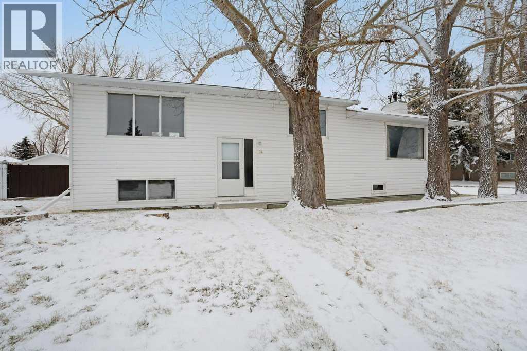 24 Beamish Park Drive E, Brooks