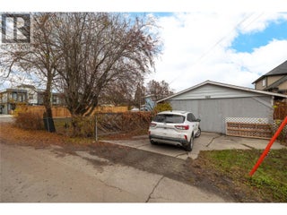 2150 Burnett Street. Kelowna, British Columbia