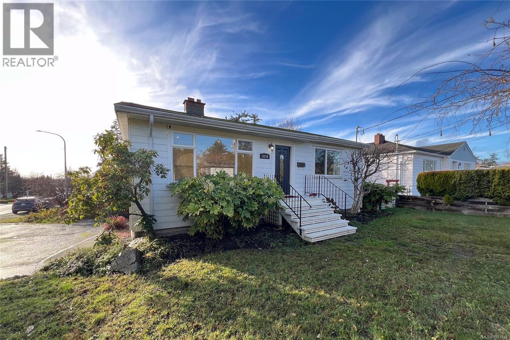 3876 Carey Road, Saanich