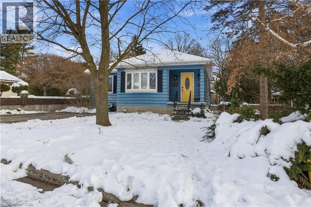 69 Lowrey Avenue N, Cambridge