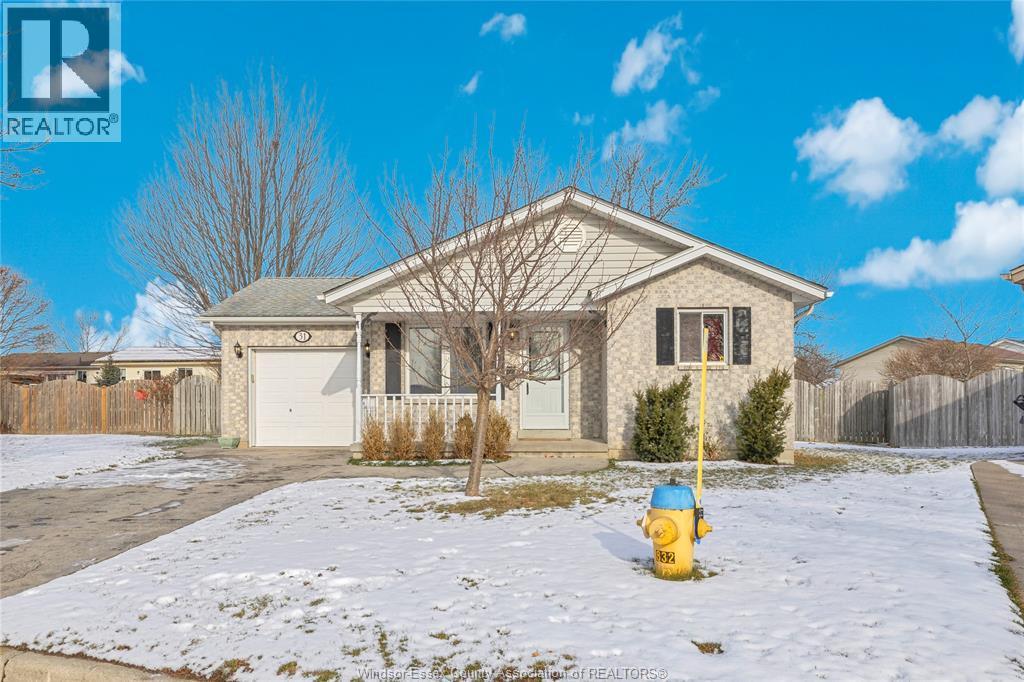 31 Allen Court, Amherstburg