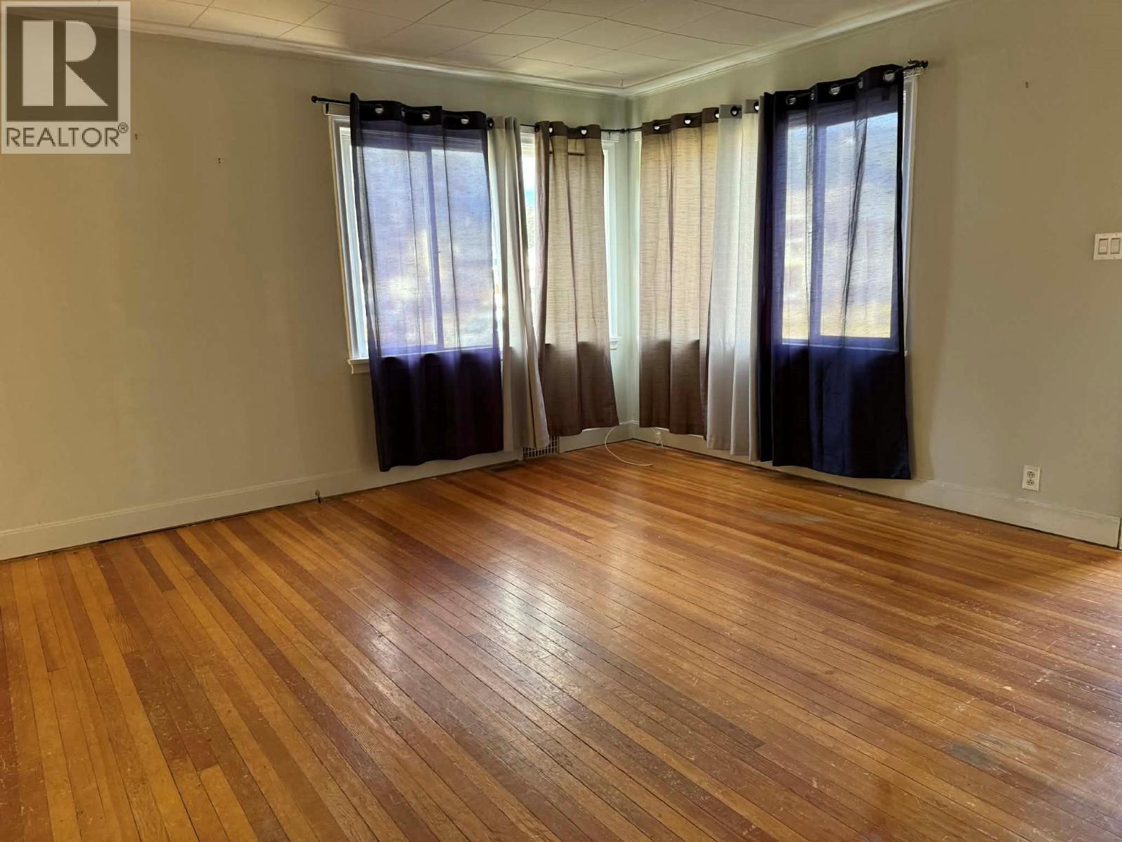 168 Crescent Street. Castlegar, British Columbia