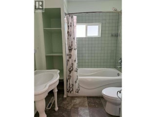 168 Crescent Street. Castlegar, British Columbia