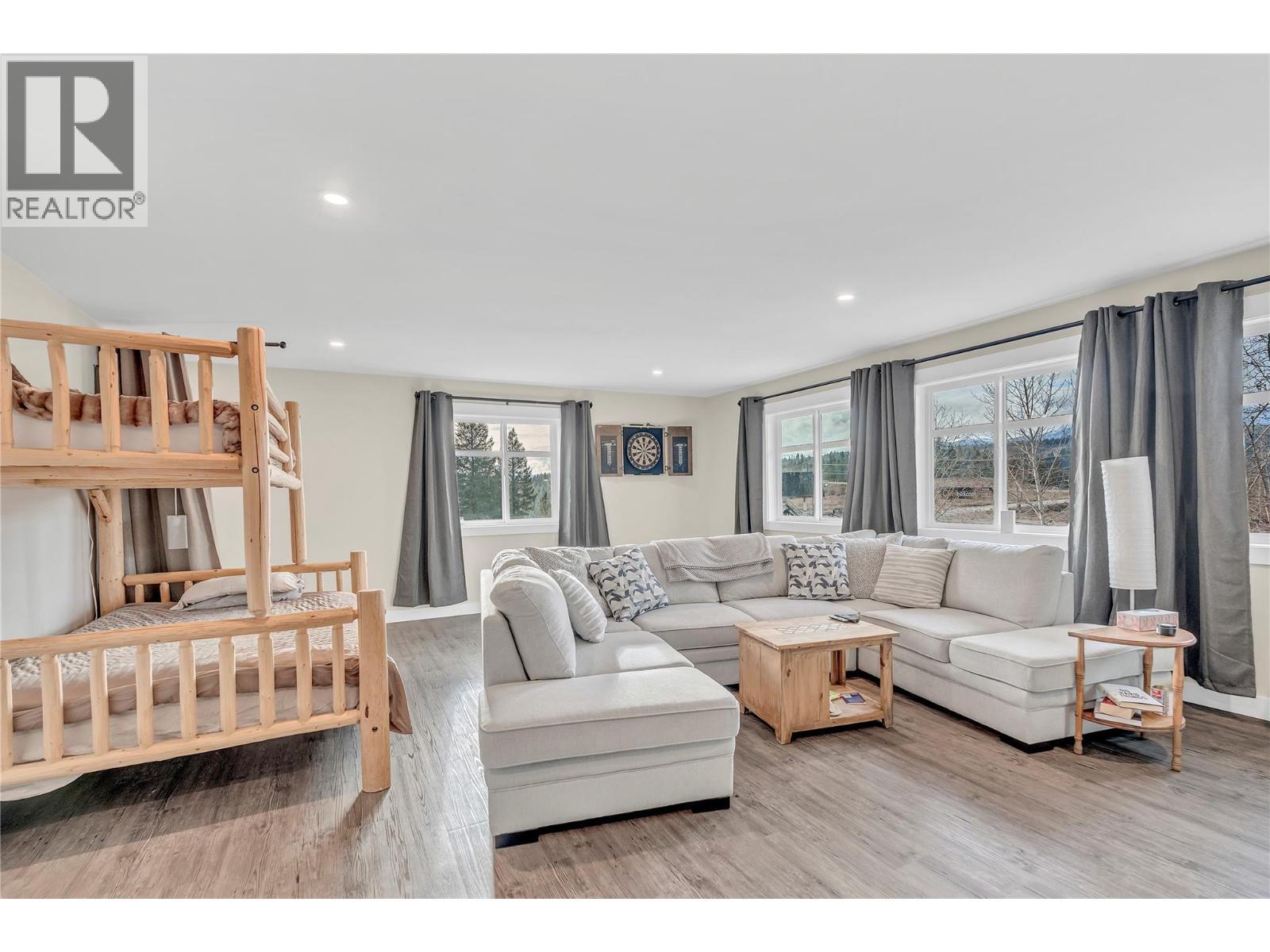 3-640 Hwy 3. Princeton, British Columbia