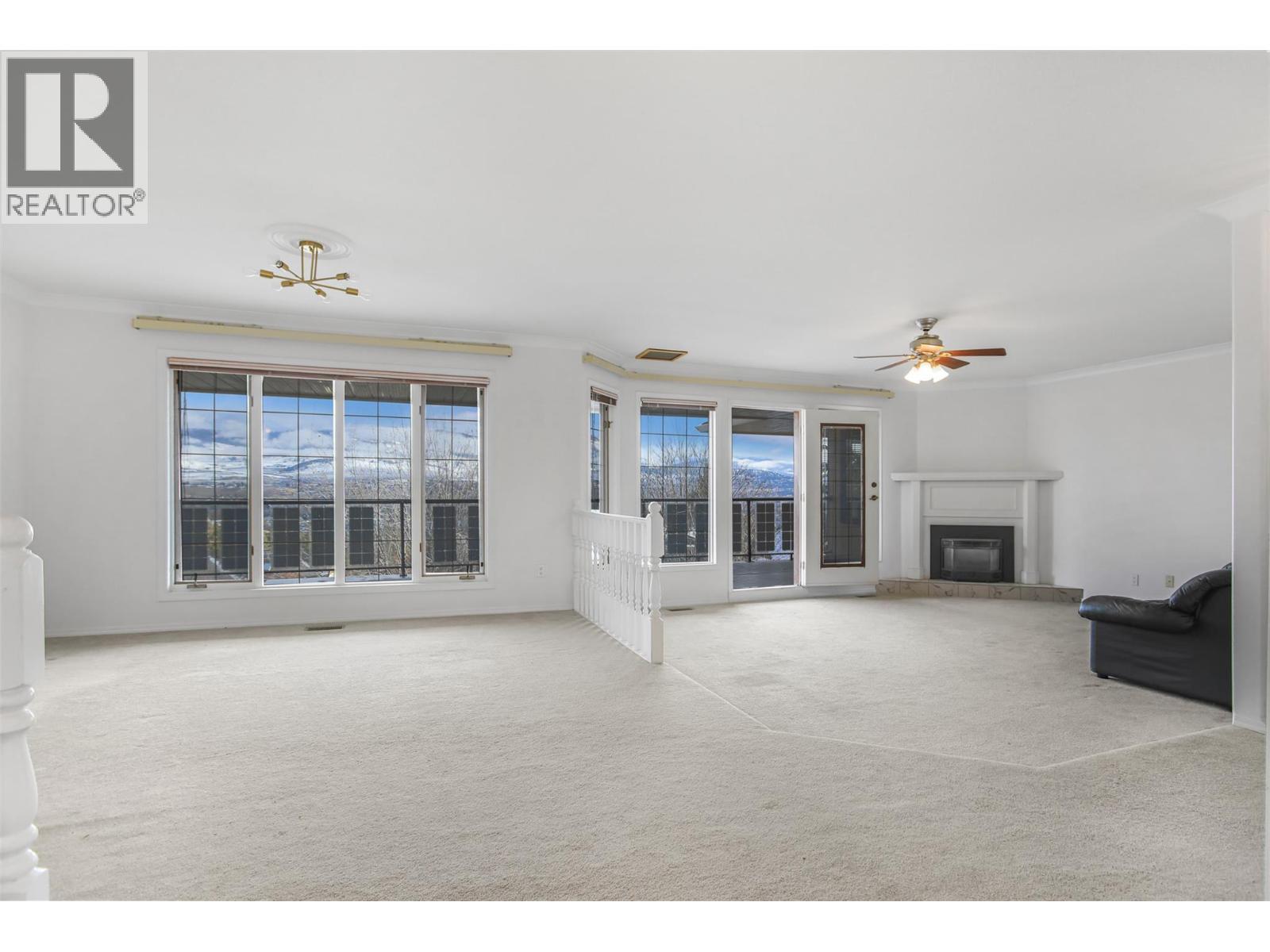 727 Cassiar Crescent. Kelowna, British Columbia