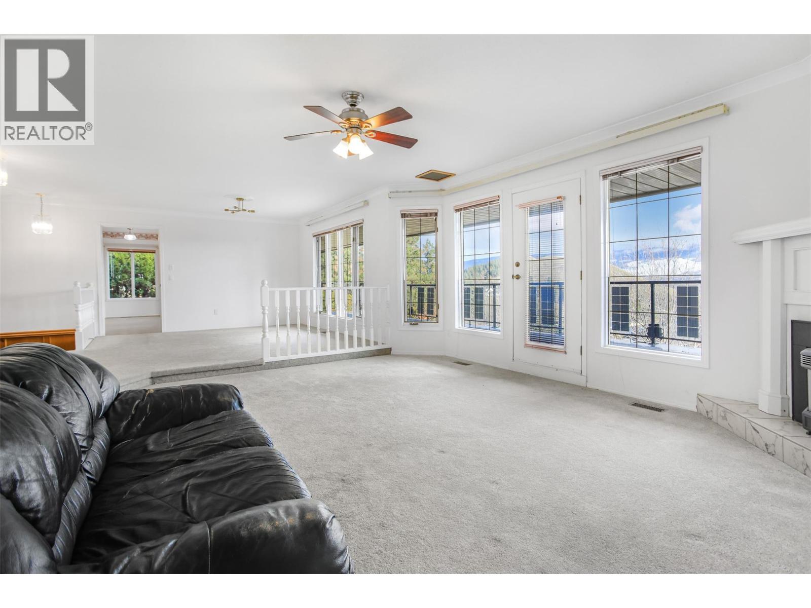 727 Cassiar Crescent. Kelowna, British Columbia