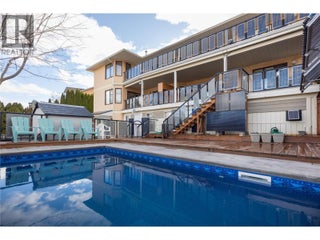 727 Cassiar Crescent. Kelowna, British Columbia