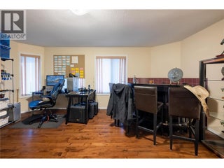 727 Cassiar Crescent. Kelowna, British Columbia