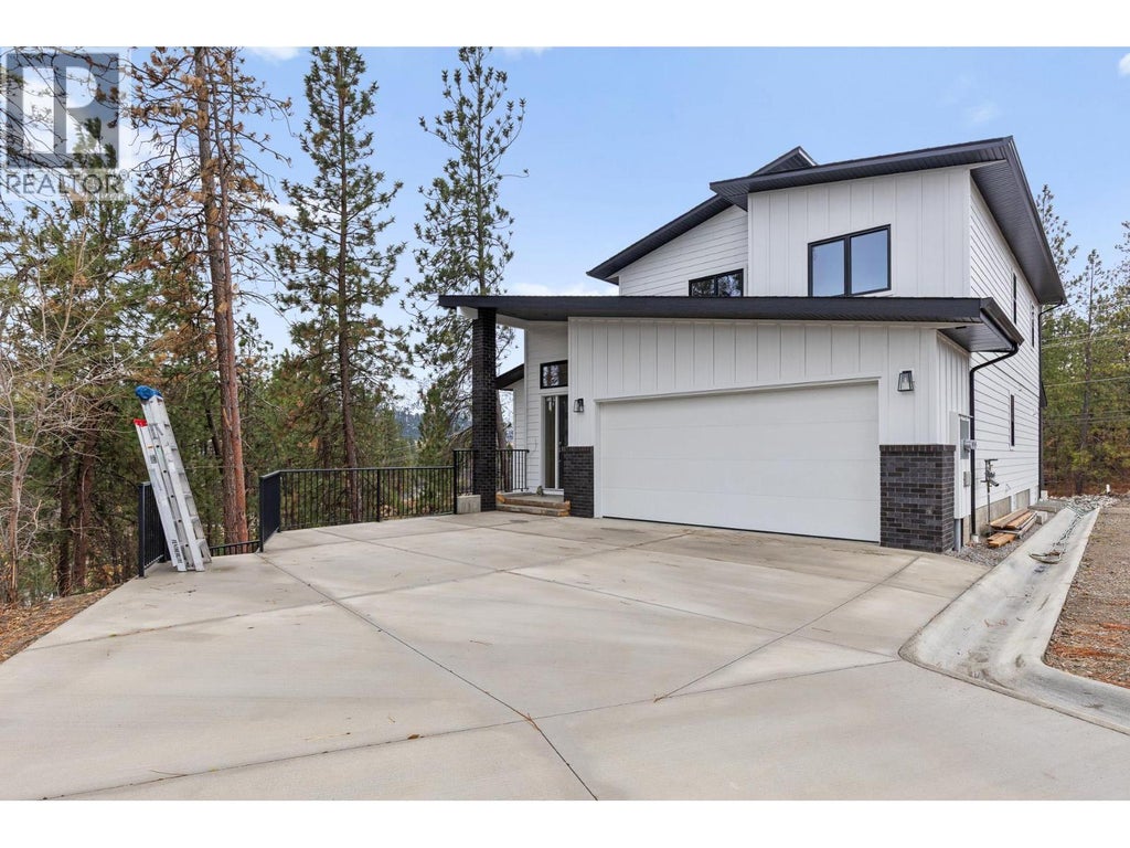 2208 Surrey Road, West Kelowna