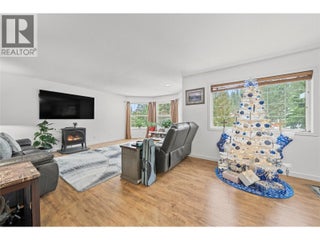 2421 Mount Tuam Crescent. Sorrento, British Columbia
