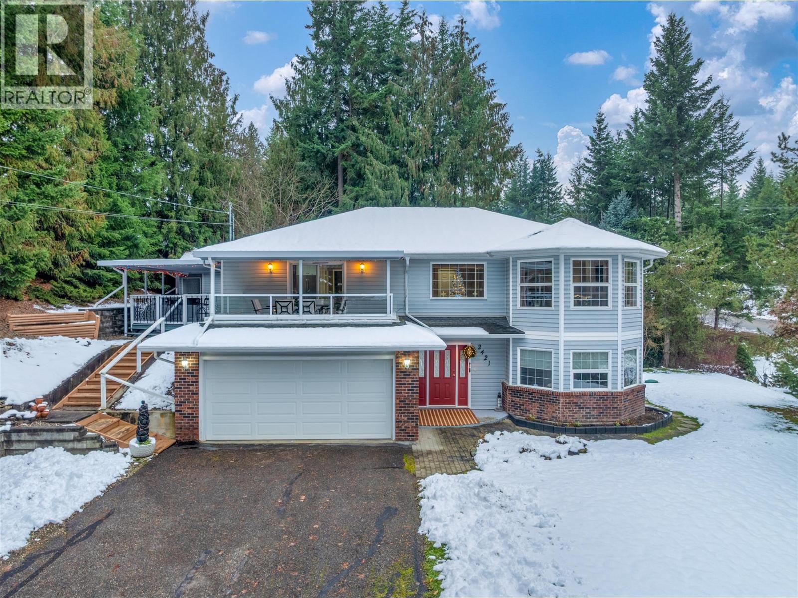 2421 Mount Tuam Crescent. Sorrento, British Columbia