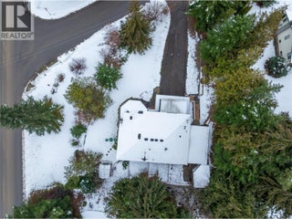 2421 Mount Tuam Crescent. Sorrento, British Columbia