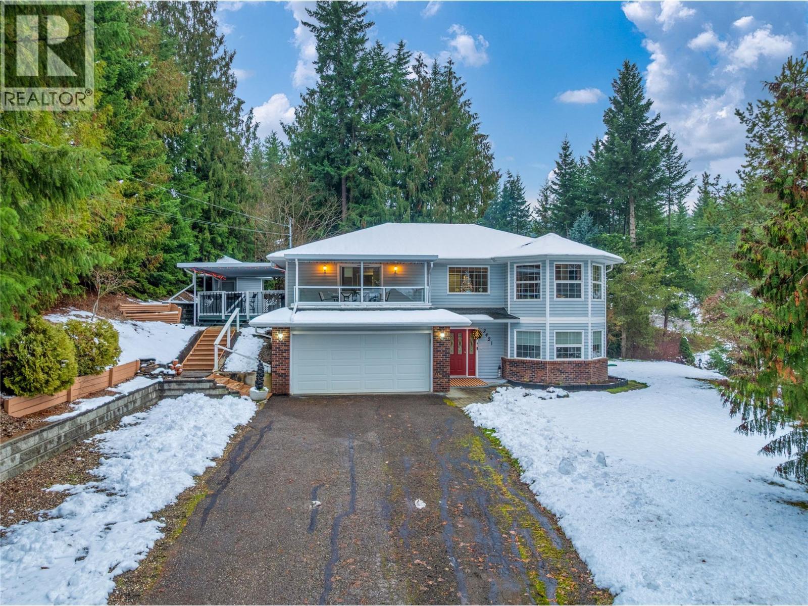 2421 Mount Tuam Crescent. Sorrento, British Columbia