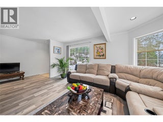 2421 Mount Tuam Crescent. Sorrento, British Columbia