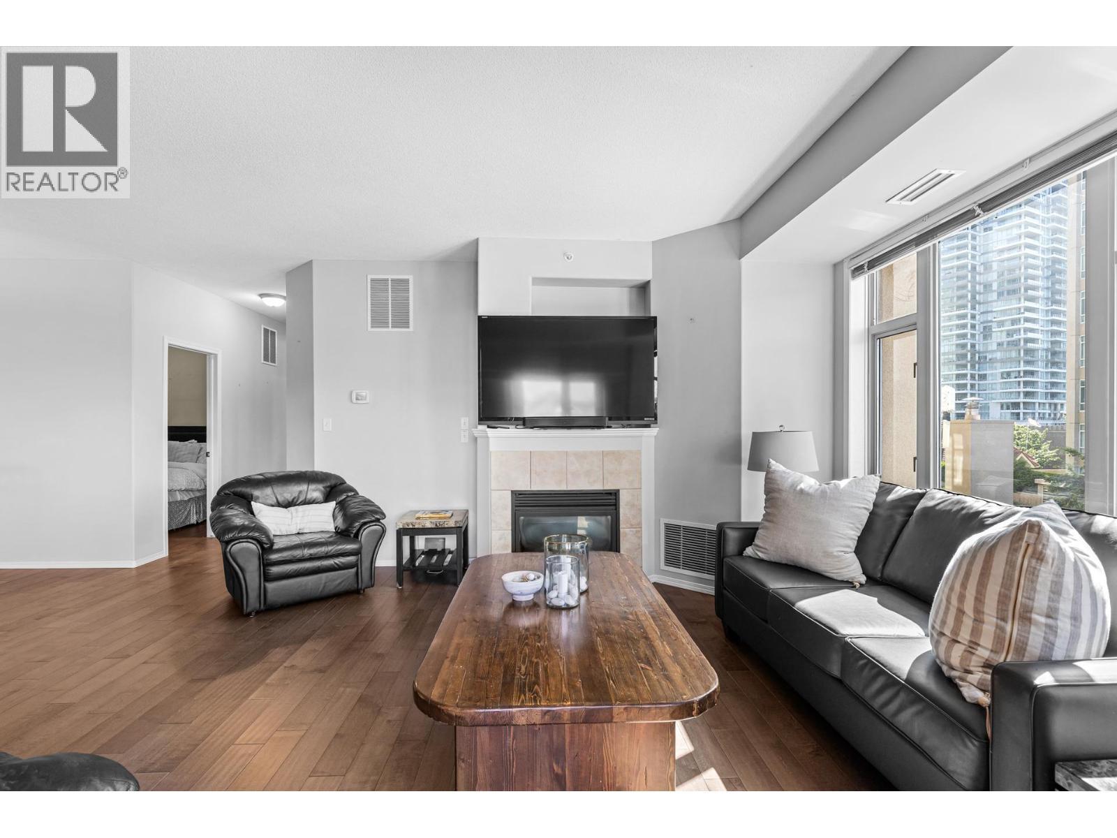 1128 Sunset Drive Unit# 401. Kelowna, British Columbia