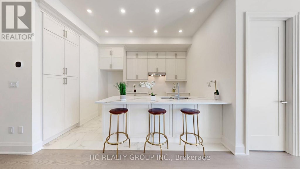 3325 Taha Gardens, Oakville (go Glenorchy)