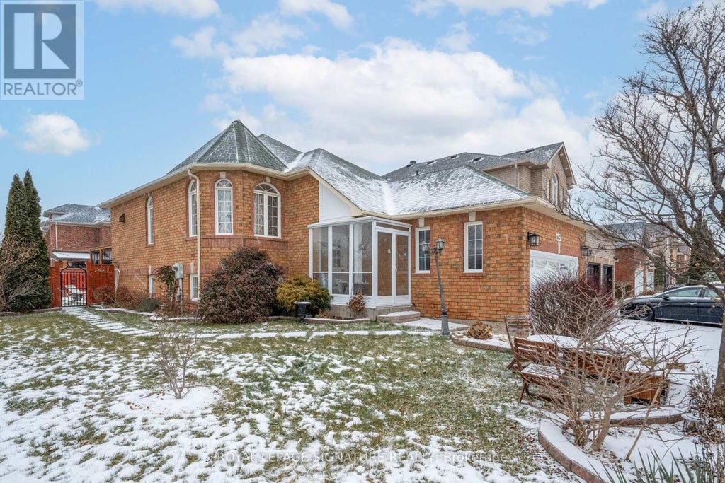 687 Twain Avenue, Mississauga (meadowvale Village)