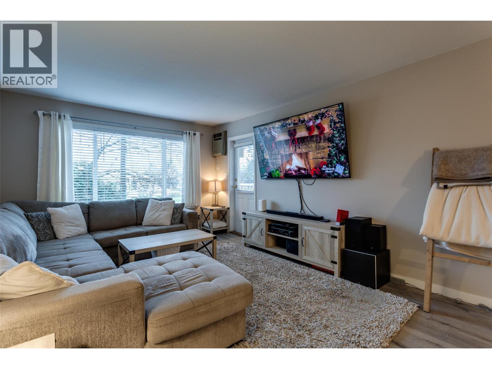 400 Sutton Crescent Unit# 110. Kelowna, British Columbia