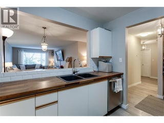 400 Sutton Crescent Unit# 110. Kelowna, British Columbia
