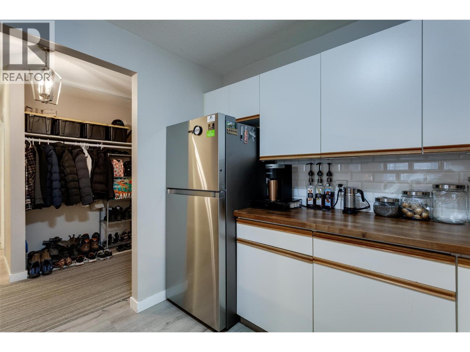 400 Sutton Crescent Unit# 110. Kelowna, British Columbia