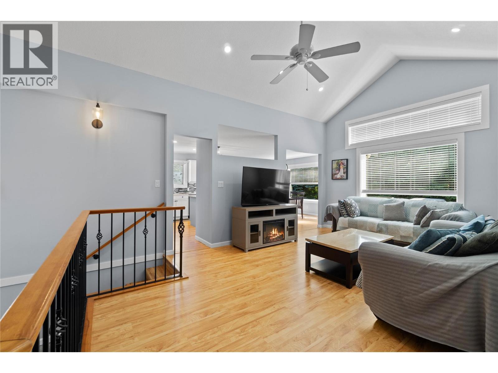 801 20 Street Ne Unit# 27. Salmon Arm, British Columbia