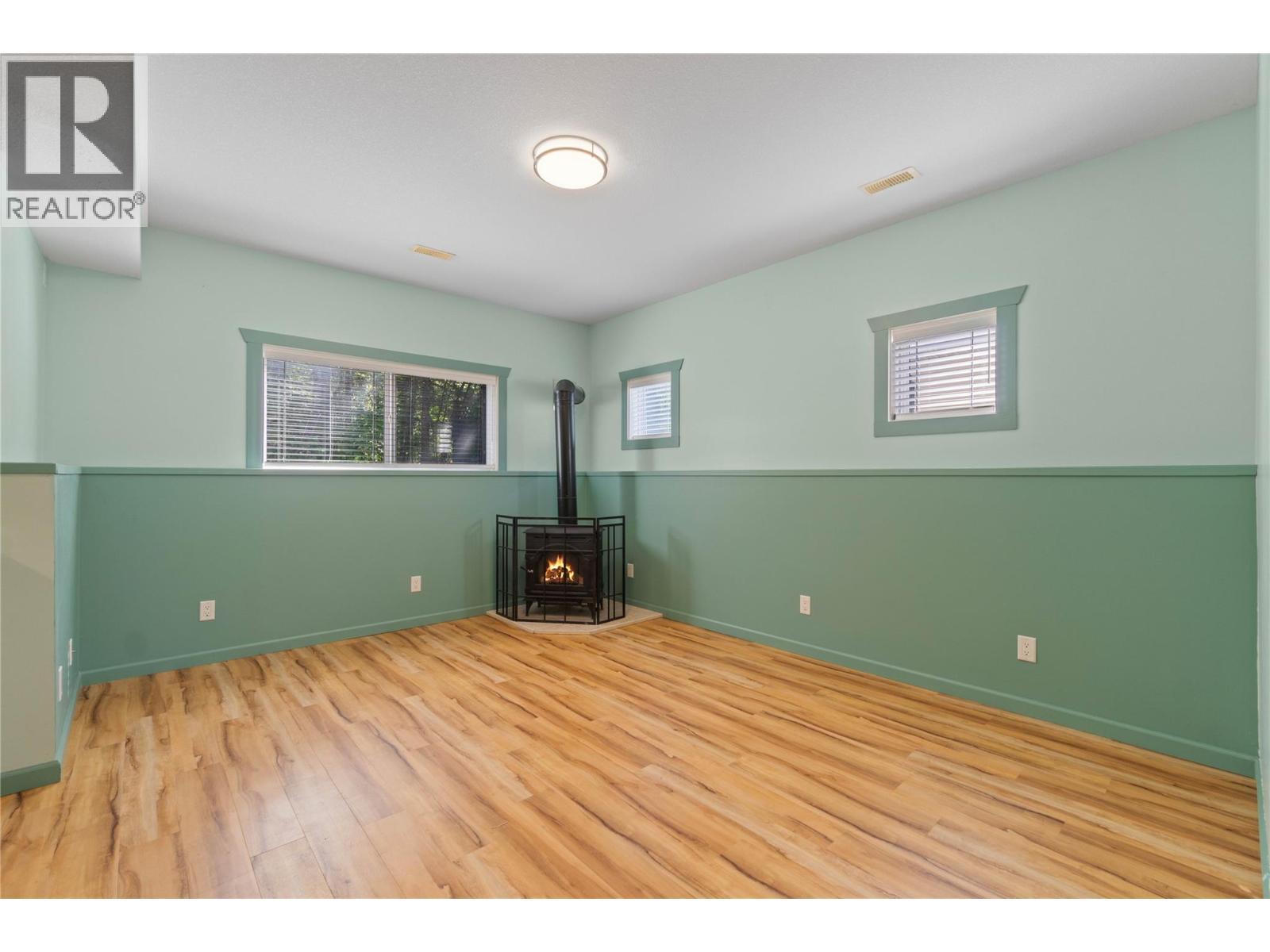 801 20 Street Ne Unit# 27. Salmon Arm, British Columbia